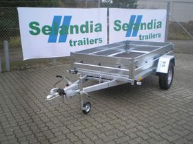 B.752413-900 m/stålsider og bremser erhvervstrailer